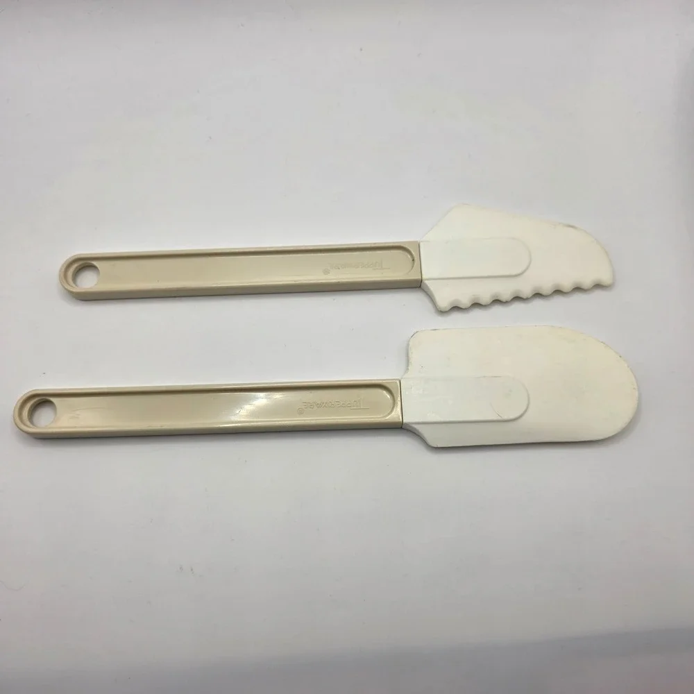 VtgTupperware Spatula Set 2 Piece Almond White 1773-12 1775-12 Retro Kitchen‎